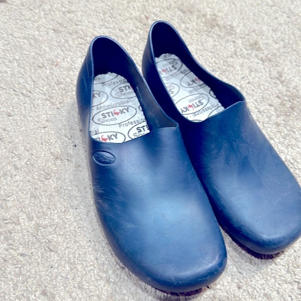 Sticky Work Shoes  Women Navy Water-Proof Non-Slip Lightweight Nursing Size 9